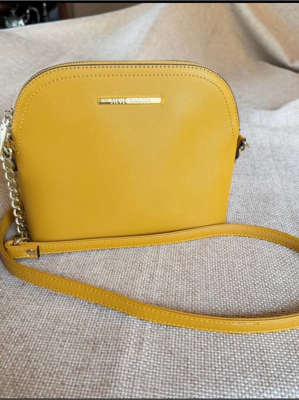 STEVE MADDEN Gold Faux Leather Crossbody Bag *Like New*